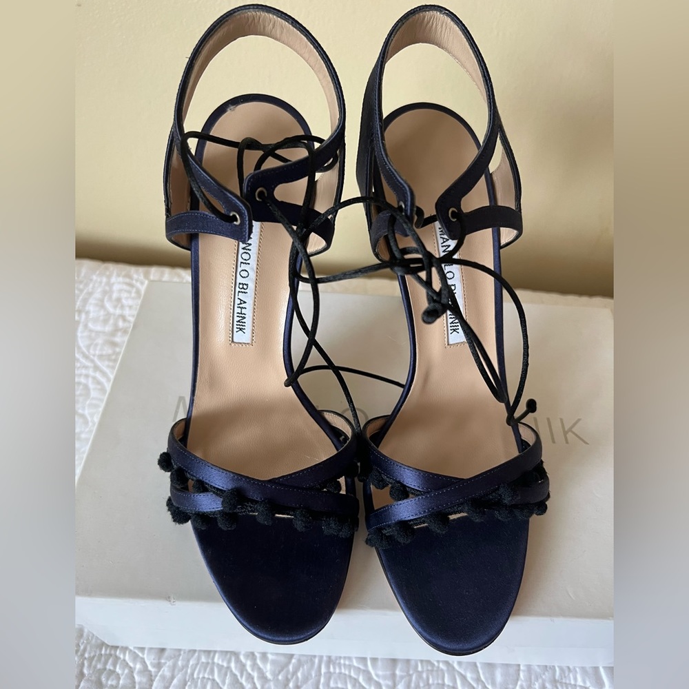 Manolo Blahnik Esparra Tie-Up Satin stilettos